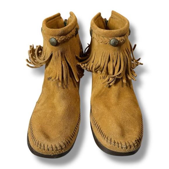Minnetonka Moccasins Womens Tan Brown Suede Western Ankle Fringe Zip Back Size 9 - Picture 2 of 11